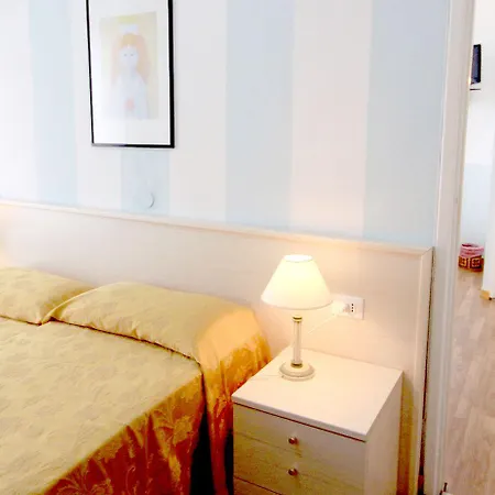 Gradita Forte dei Marmi