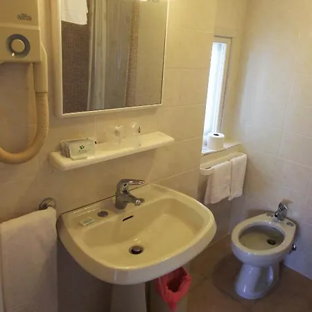 Gradita Hotell 2*
